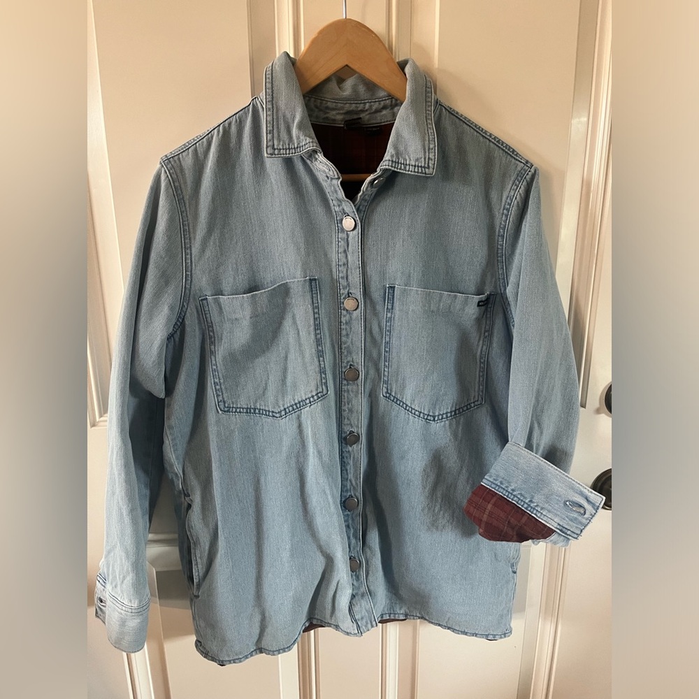 😎 Volcom women’s denim flannel lined shirt jacket